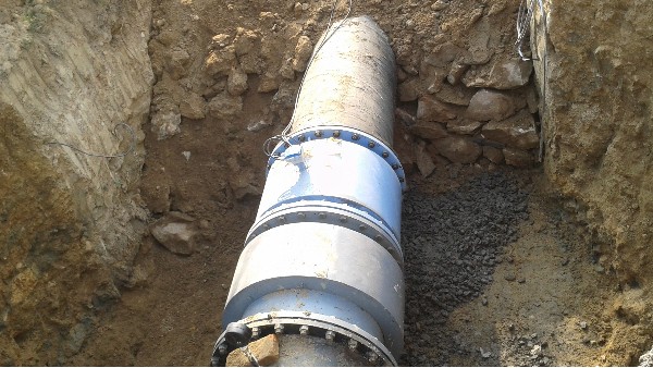 淺析大口徑電磁流量計的優點和局限